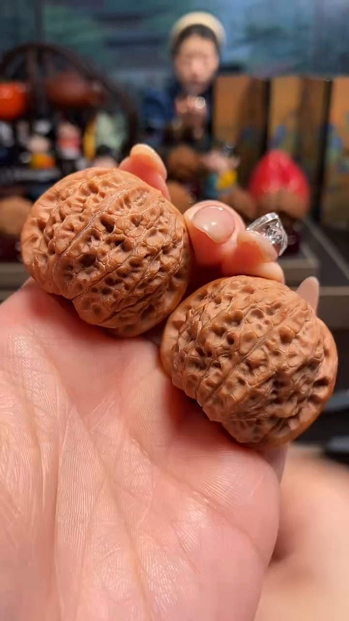 【闪购商品】文玩核桃把件A 187血麒麟37尺