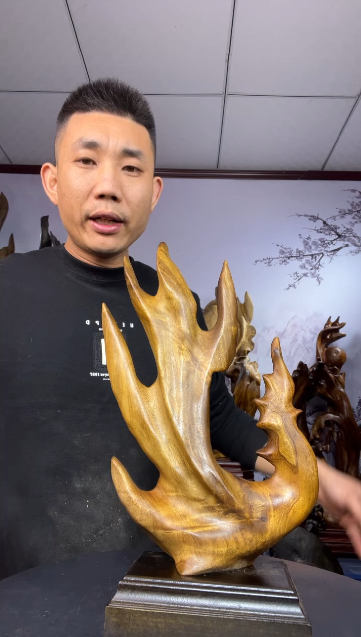 金丝楠木雕款緣****空金丝楠木工艺品摆件