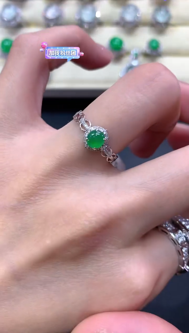 【闪购商品】翡翠戒指18K金镶嵌a9