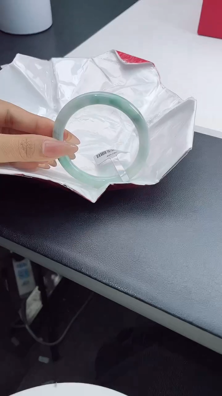 【闪购商品】翡翠手镯未镶嵌翡翠手镯（微瑕）10