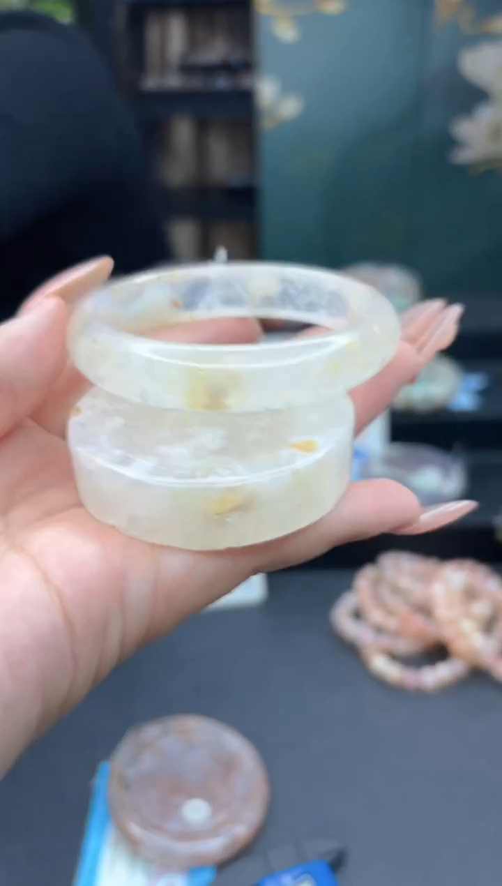 【闪购商品】石英质玉手镯未镶嵌1201（55圈赠送镯心）