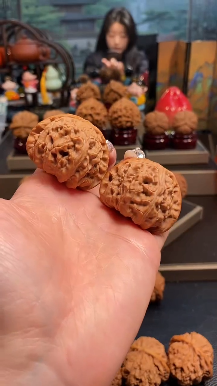 【闪购商品】文玩核桃把件K228白狮子43