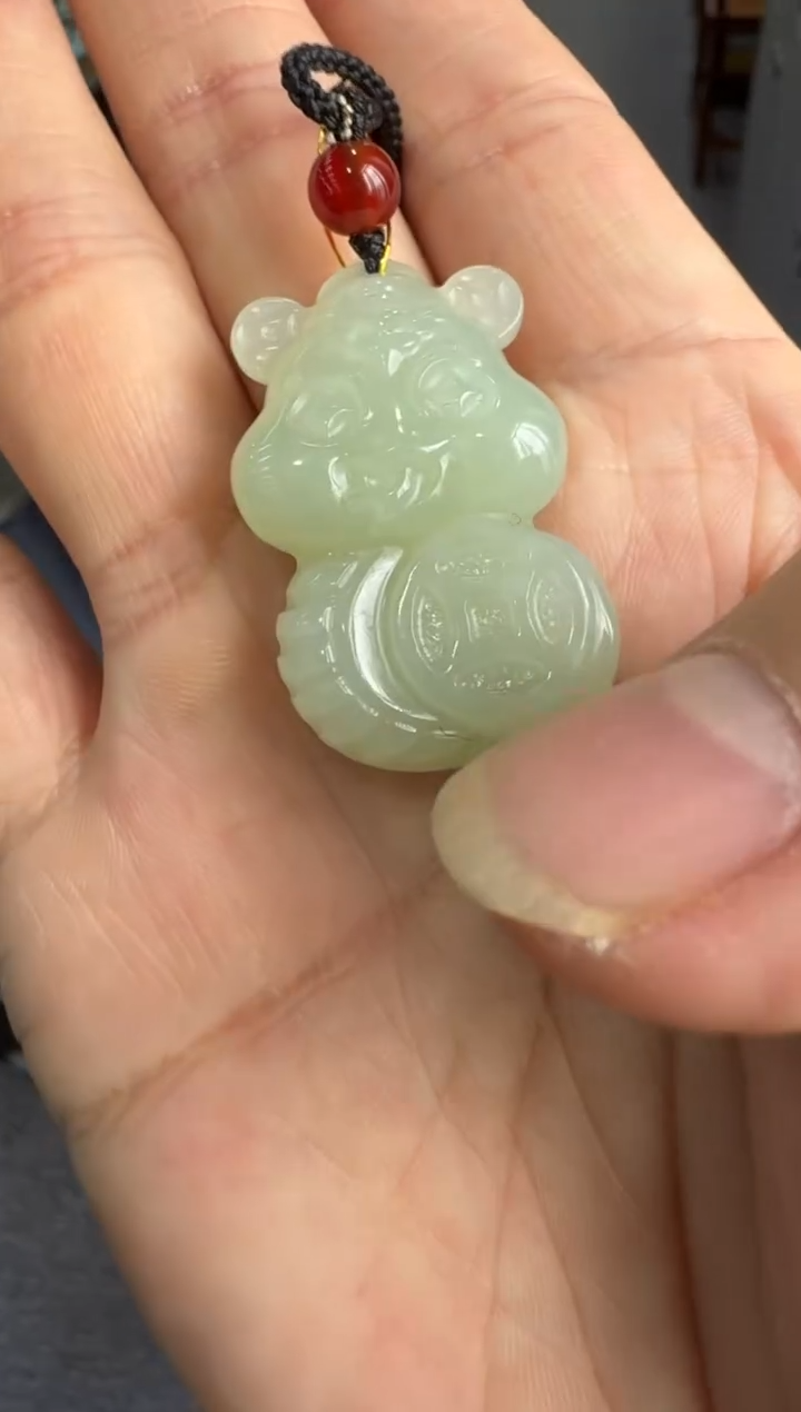 【闪购商品】和田玉吊坠未镶嵌蛇配绳