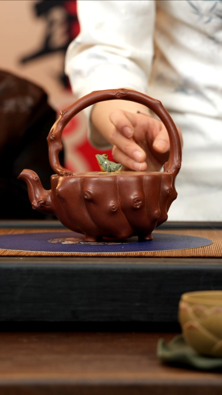 【闪购商品】紫砂茶壶GJF 小红泥 天叶提梁 500cc