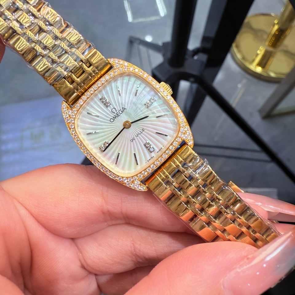 95新 Omega/欧米茄 手动机械表后钻25mm/公价32999/w13957