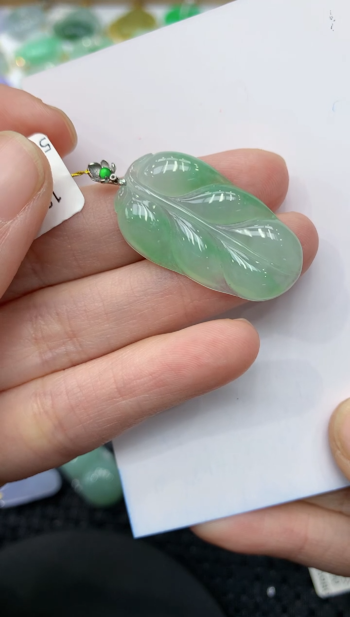 【闪购商品】翡翠颈饰18K金镶嵌11111111