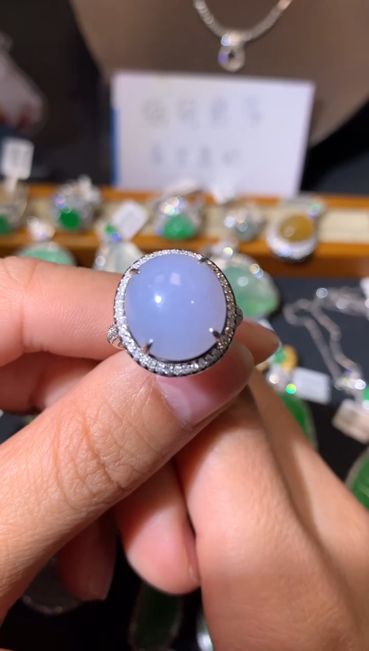 【闪购商品】翡翠吊坠(不含链)18K金镶嵌戒指