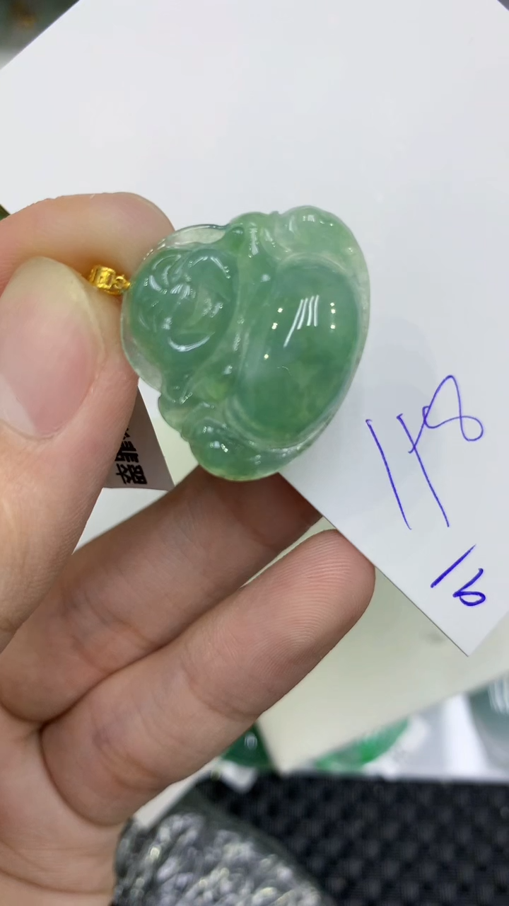 颈饰18K金镶嵌翡翠缅甸A货翡翠