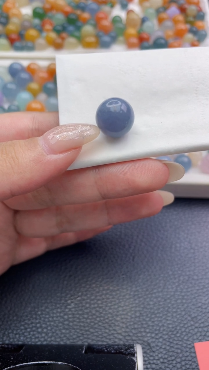 未镶嵌定制翡翠影*珠子