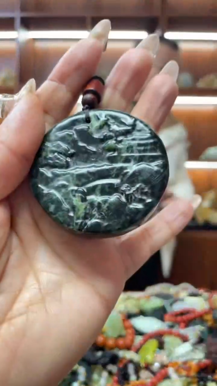 未镶嵌岫玉挂件 