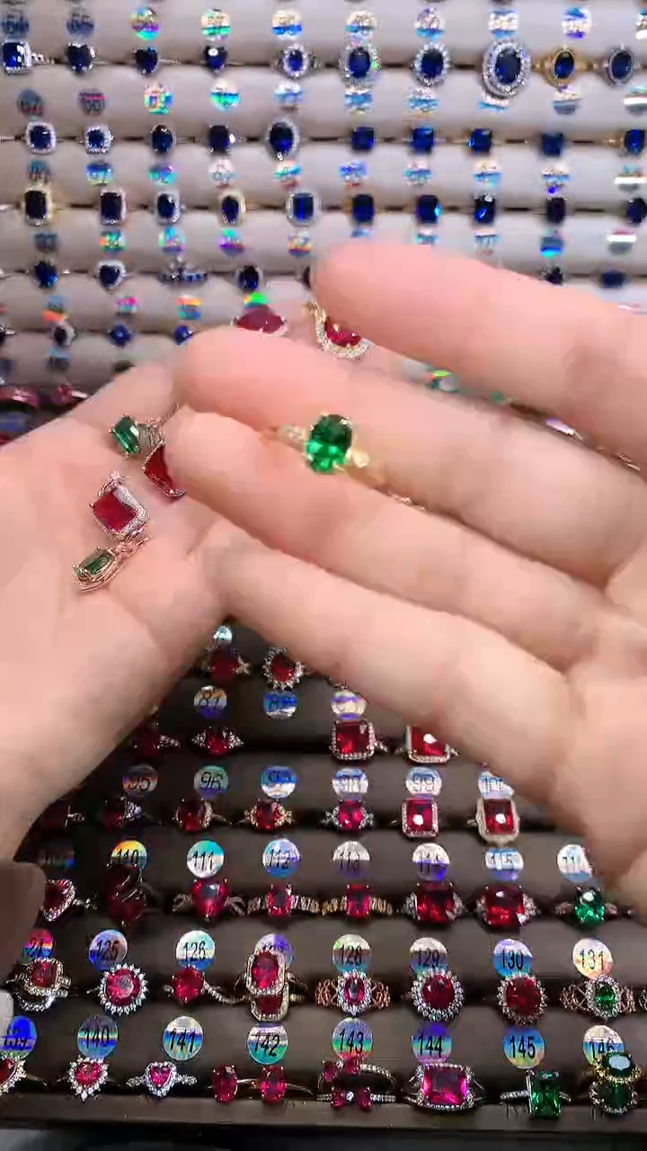 【闪购商品】透辉石戒指银S925镶嵌金色6.8