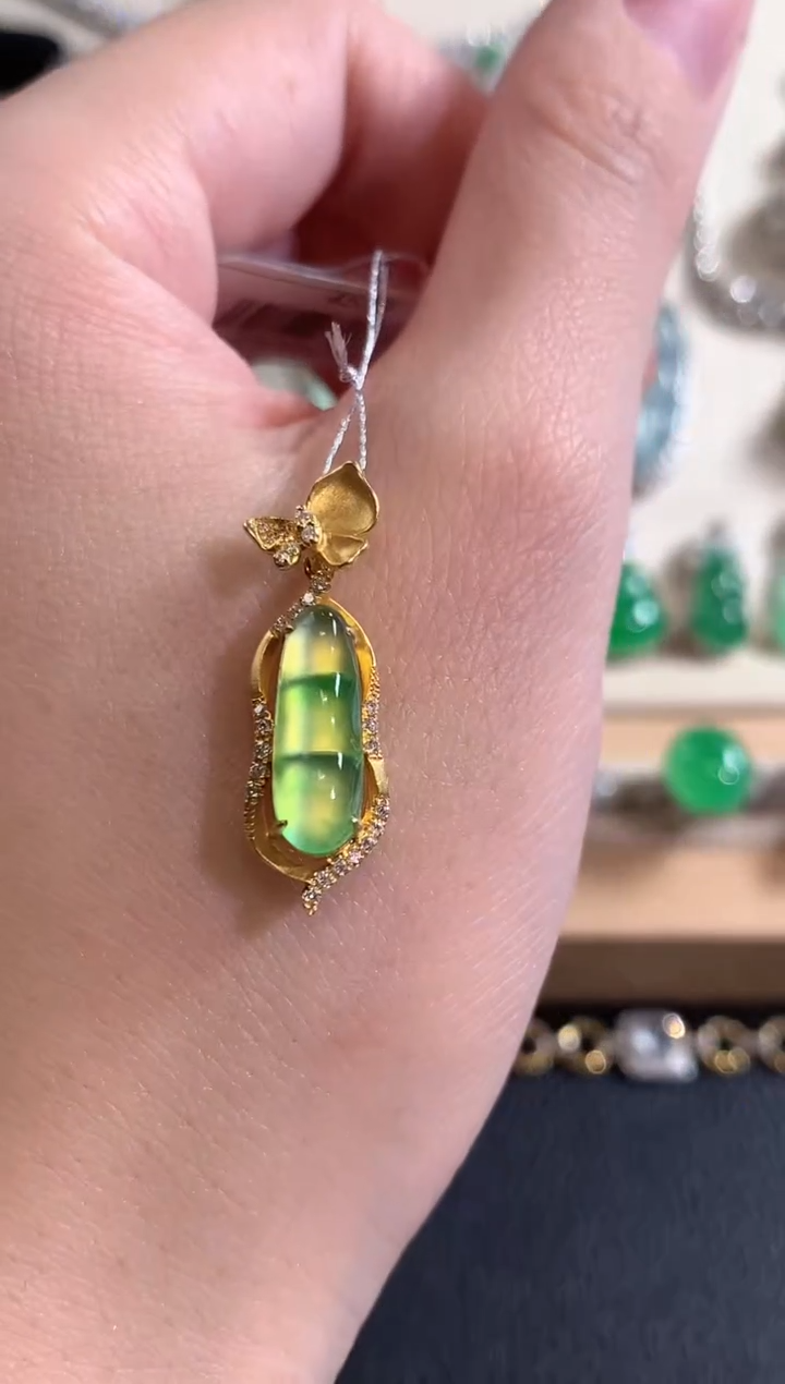 吊坠(不含链)18K金镶嵌翡翠冬日珠宝W73