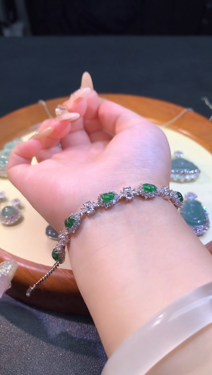 【闪购商品】翡翠手链未镶嵌12-手链