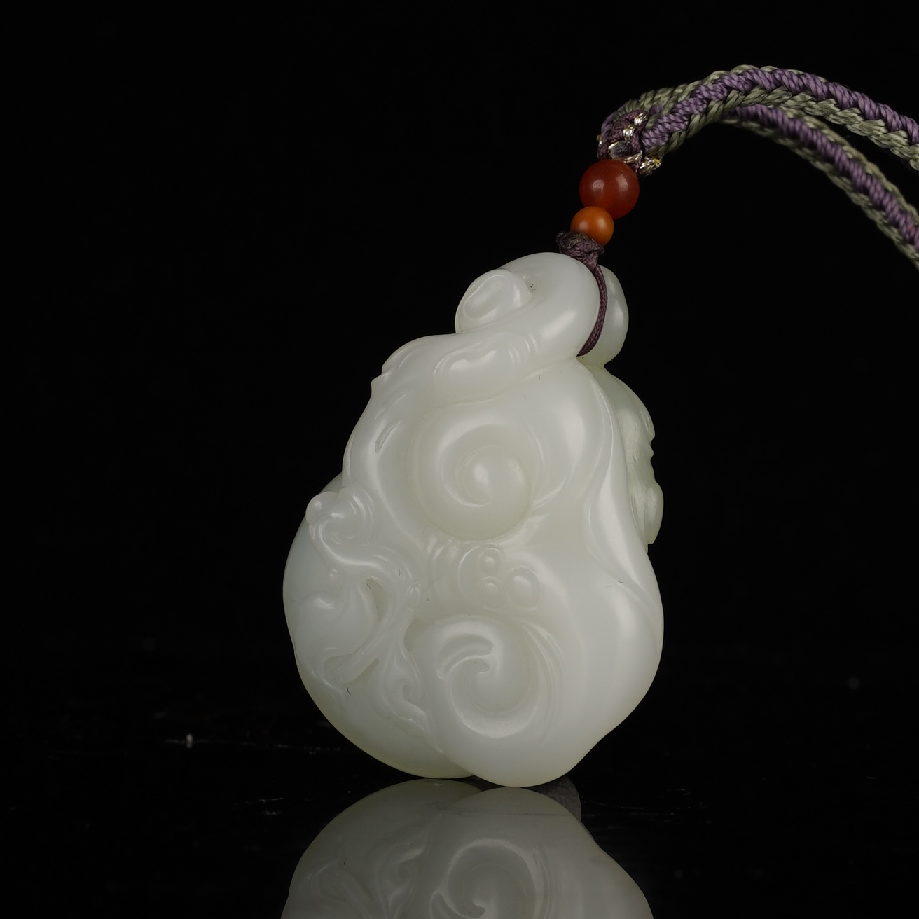 XJ12200二十世纪和田玉灵芝吊坠