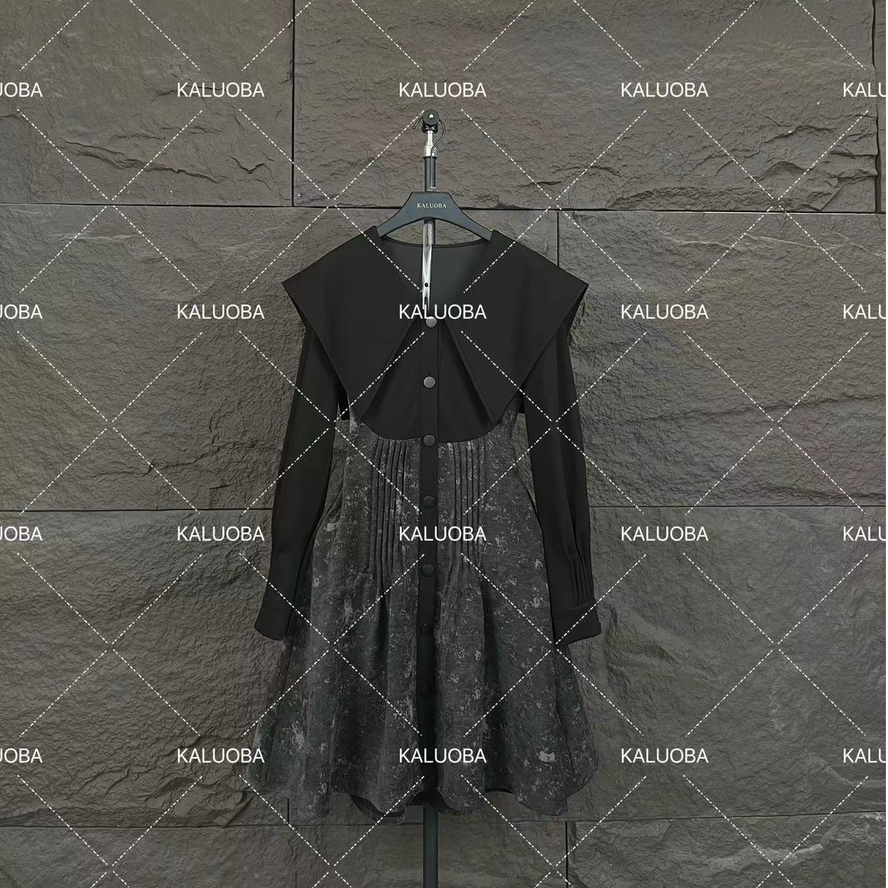 【原创大码设计师款】2025早秋新款翻领拼接结显瘦连衣裙5746