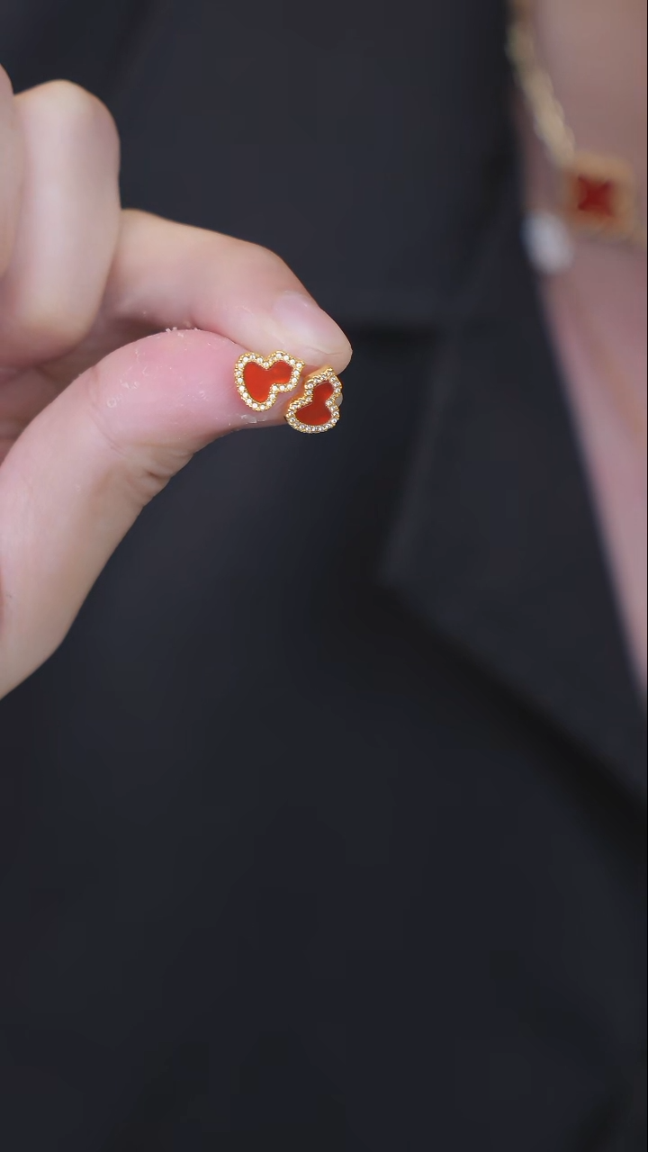 18K金镶嵌耳钉玛瑙/玉髓葫芦