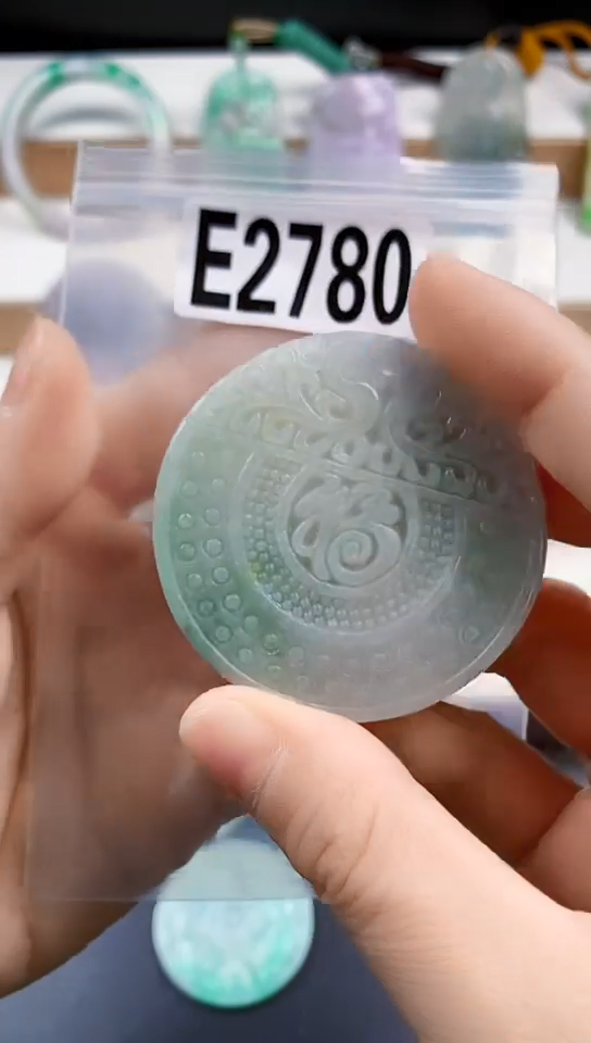 颈饰未镶嵌翡翠天然翡翠吊坠挂件