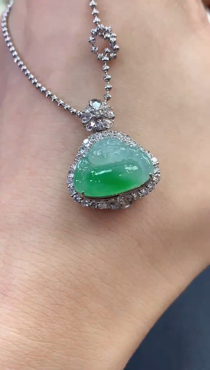 【闪购商品】翡翠吊坠(不含链)18K金镶嵌C153