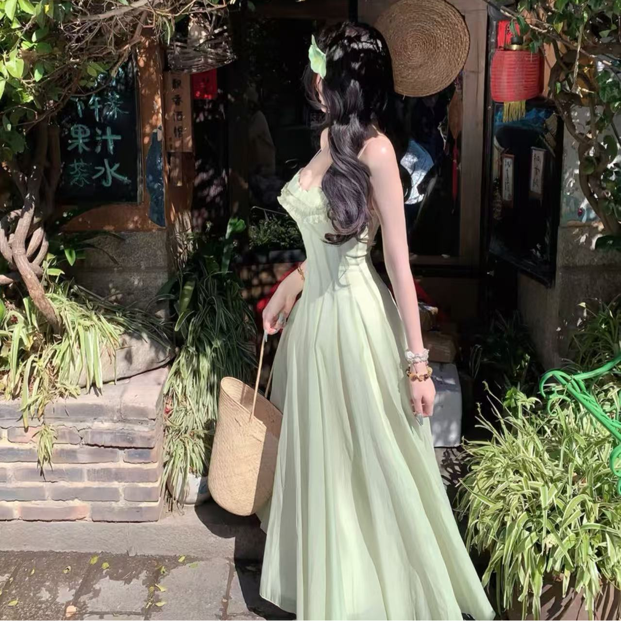 高级感法式吊带连衣裙女茶歇浪漫长裙