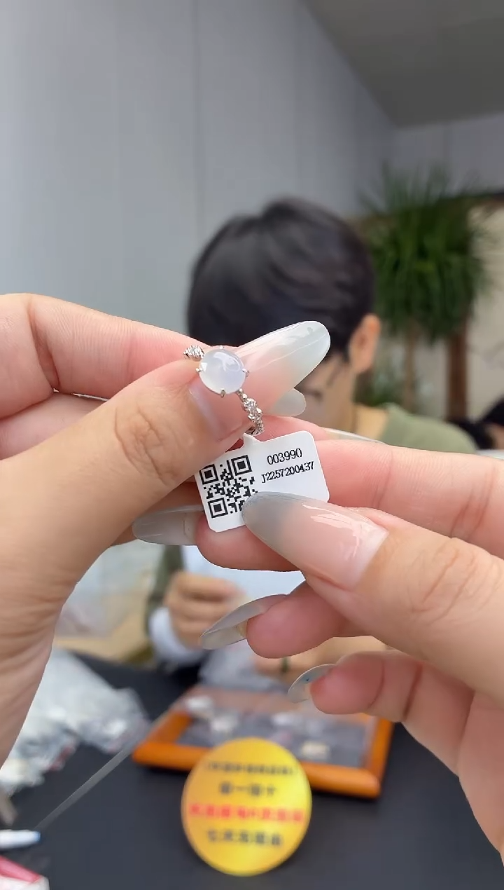 颈饰银S925镶嵌翡翠111111111