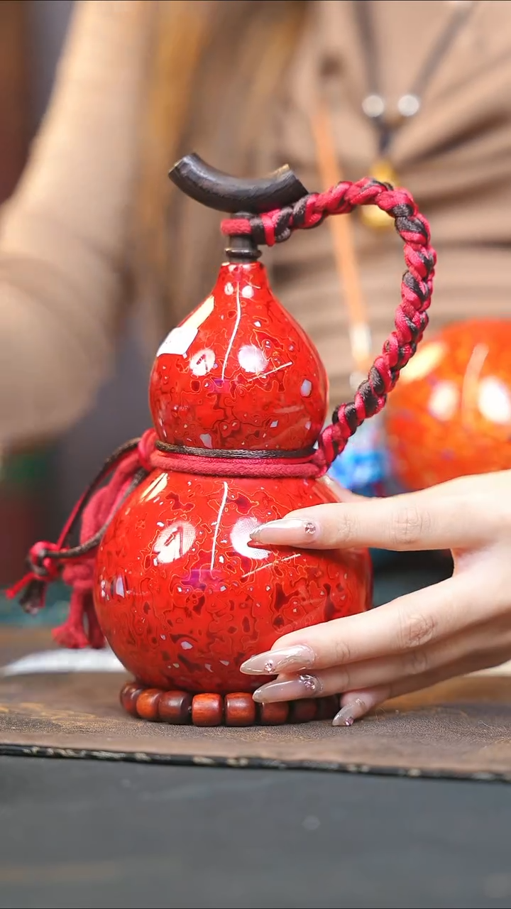 【闪购商品】WQ277漆艺酒葫芦不包手串及旋转底座