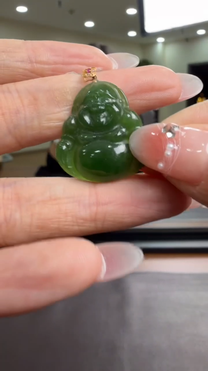 颈饰18K金镶嵌和田玉挂件