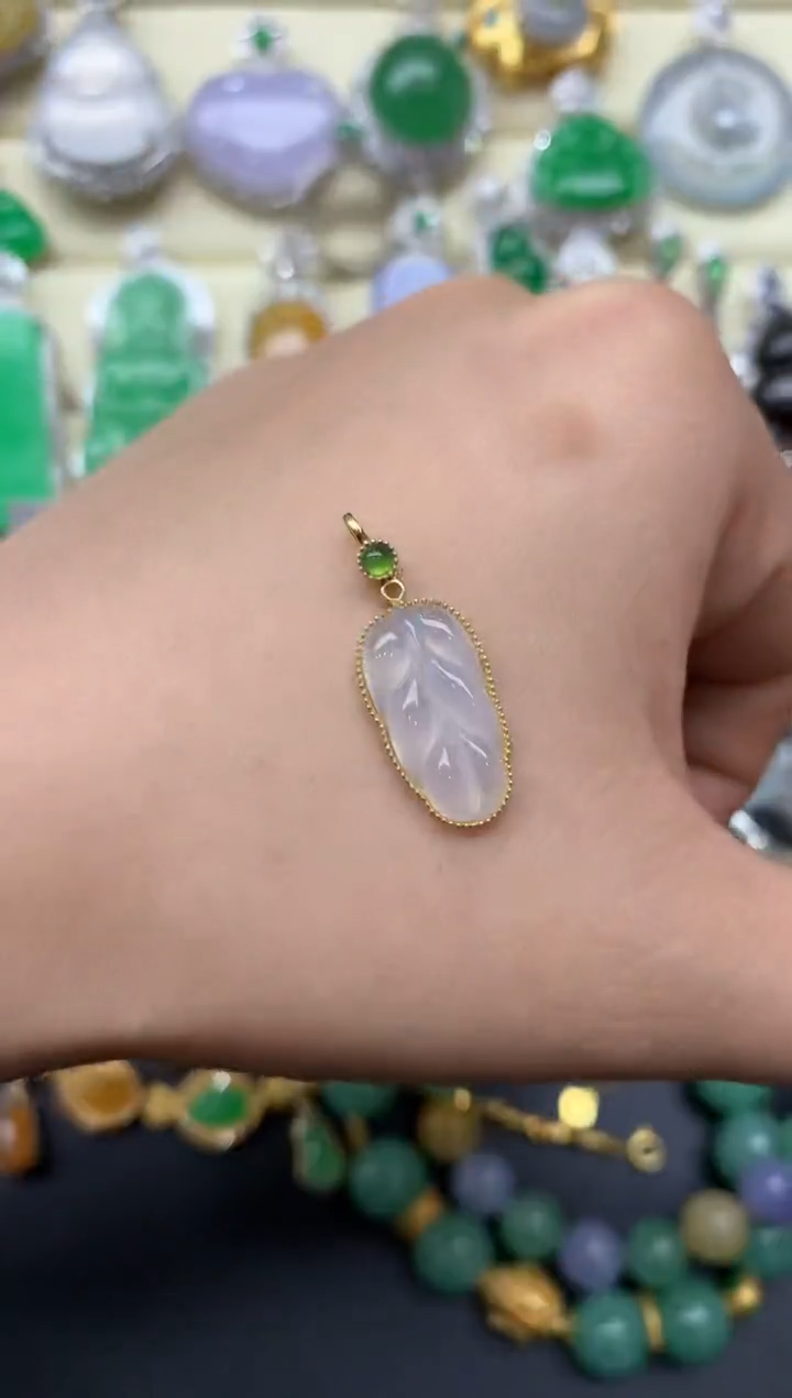 颈饰18K金镶嵌翡翠20-中国好珍宝