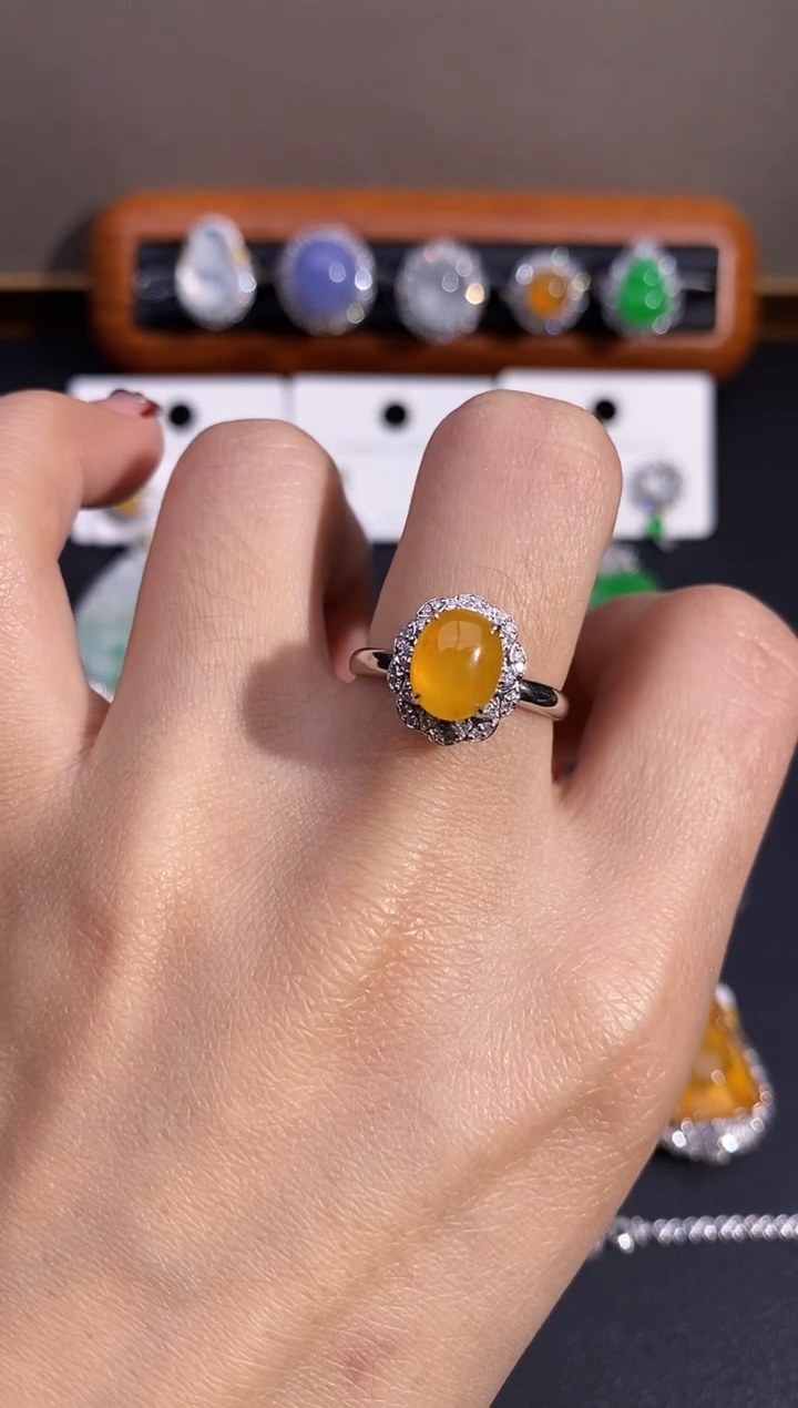 【闪购商品】翡翠戒指18K金镶嵌戒指