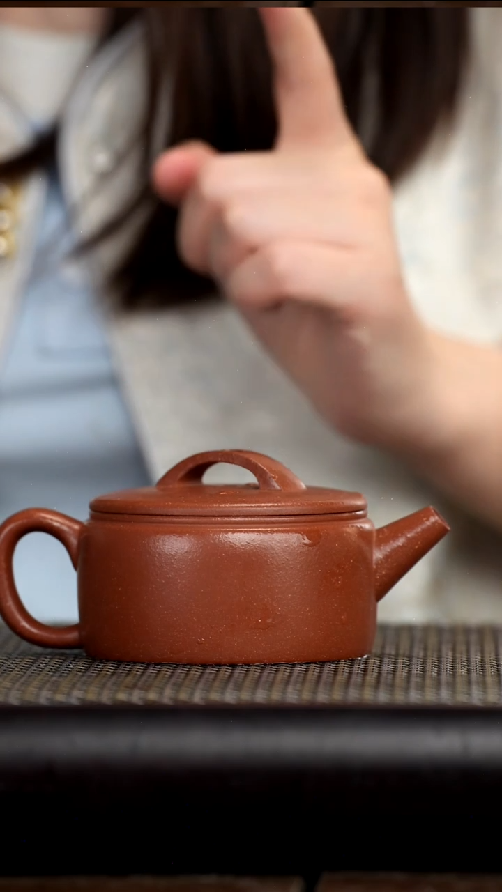 茶壶紫砂范菊芳段泥光素汉瓦180cc