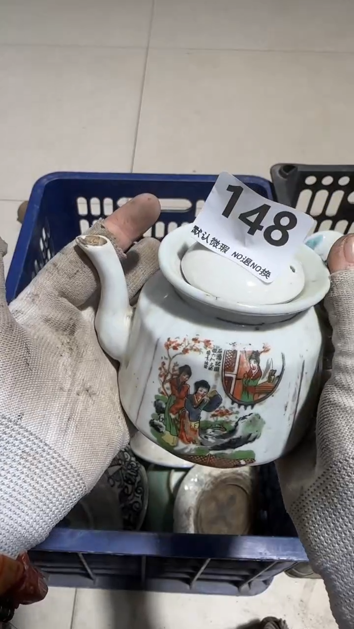 瓷片用****8亿容工艺品148