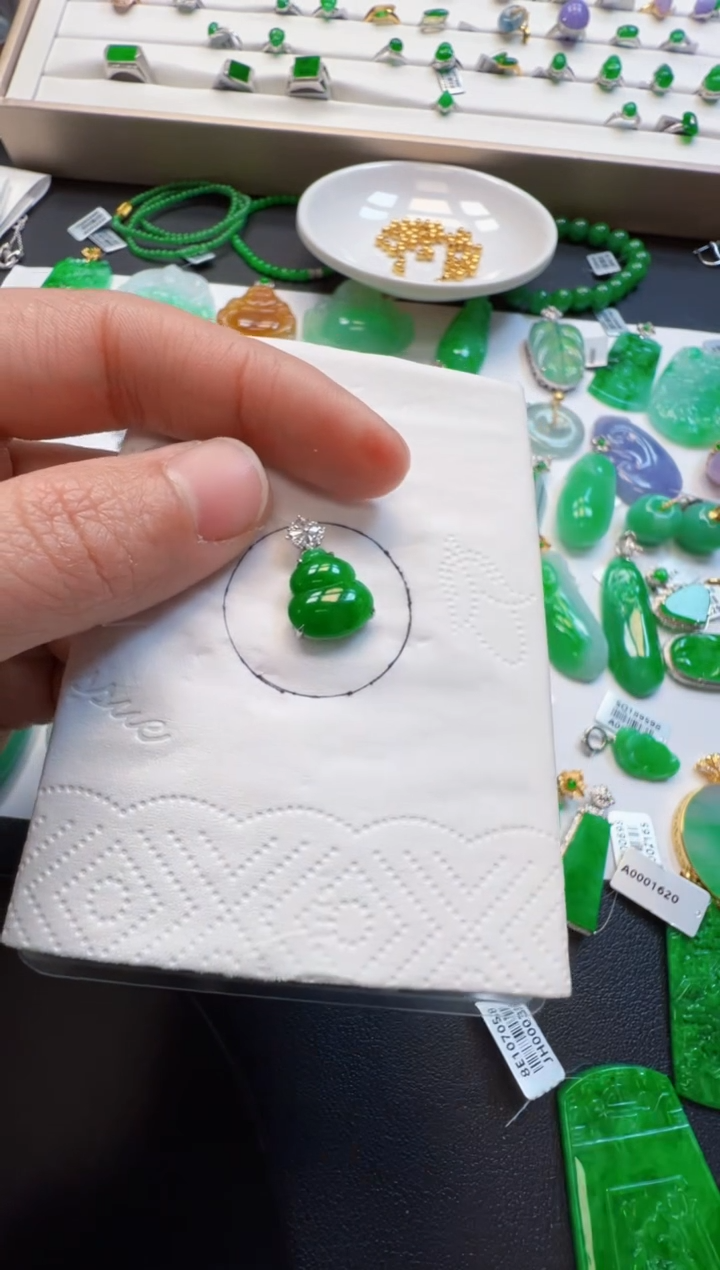 【闪购商品】定制翡翠18K金镶嵌6500元