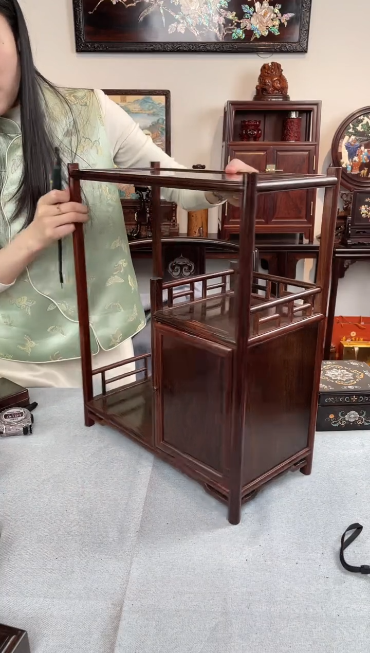 【闪购商品】红酸枝木类成套家具博古架