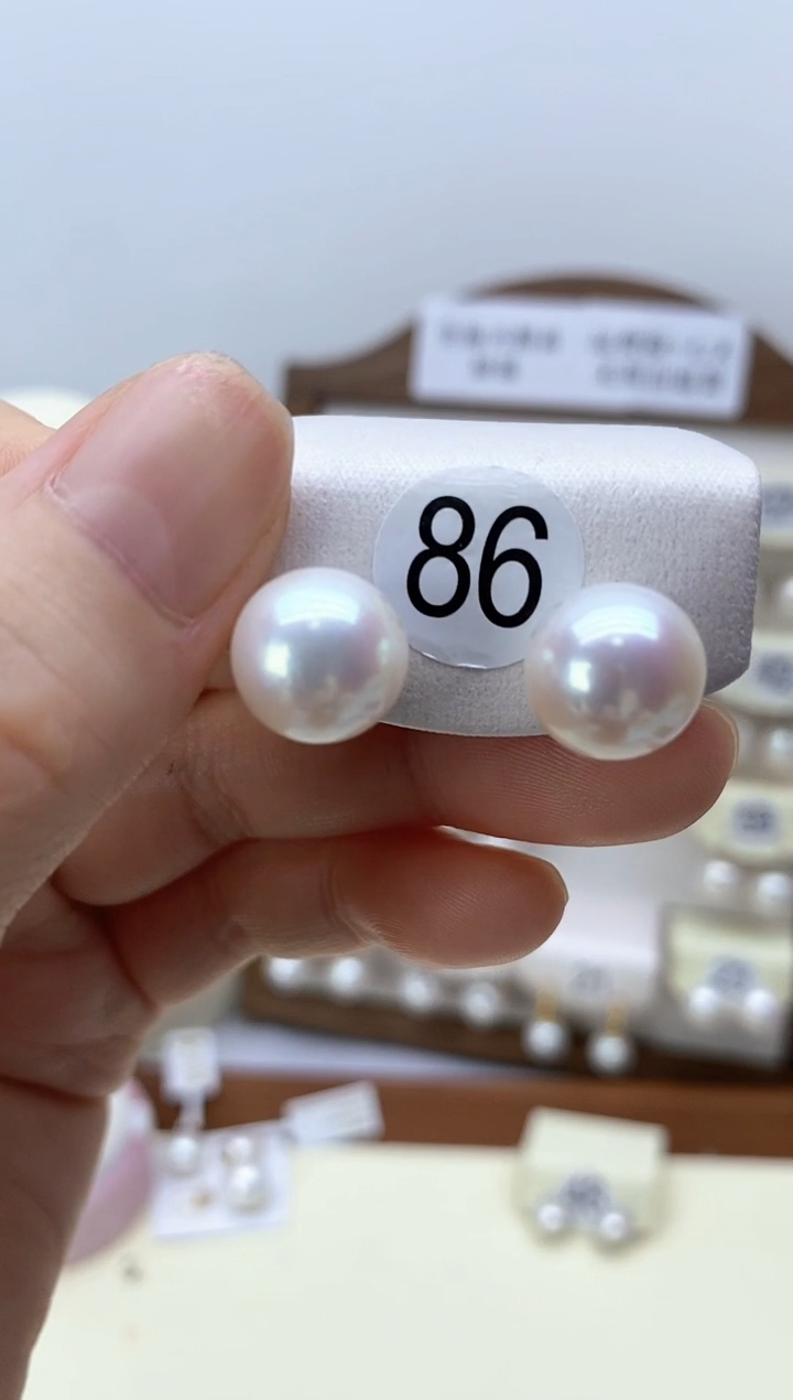 银S925镶嵌淡水珍珠耳饰耳钉