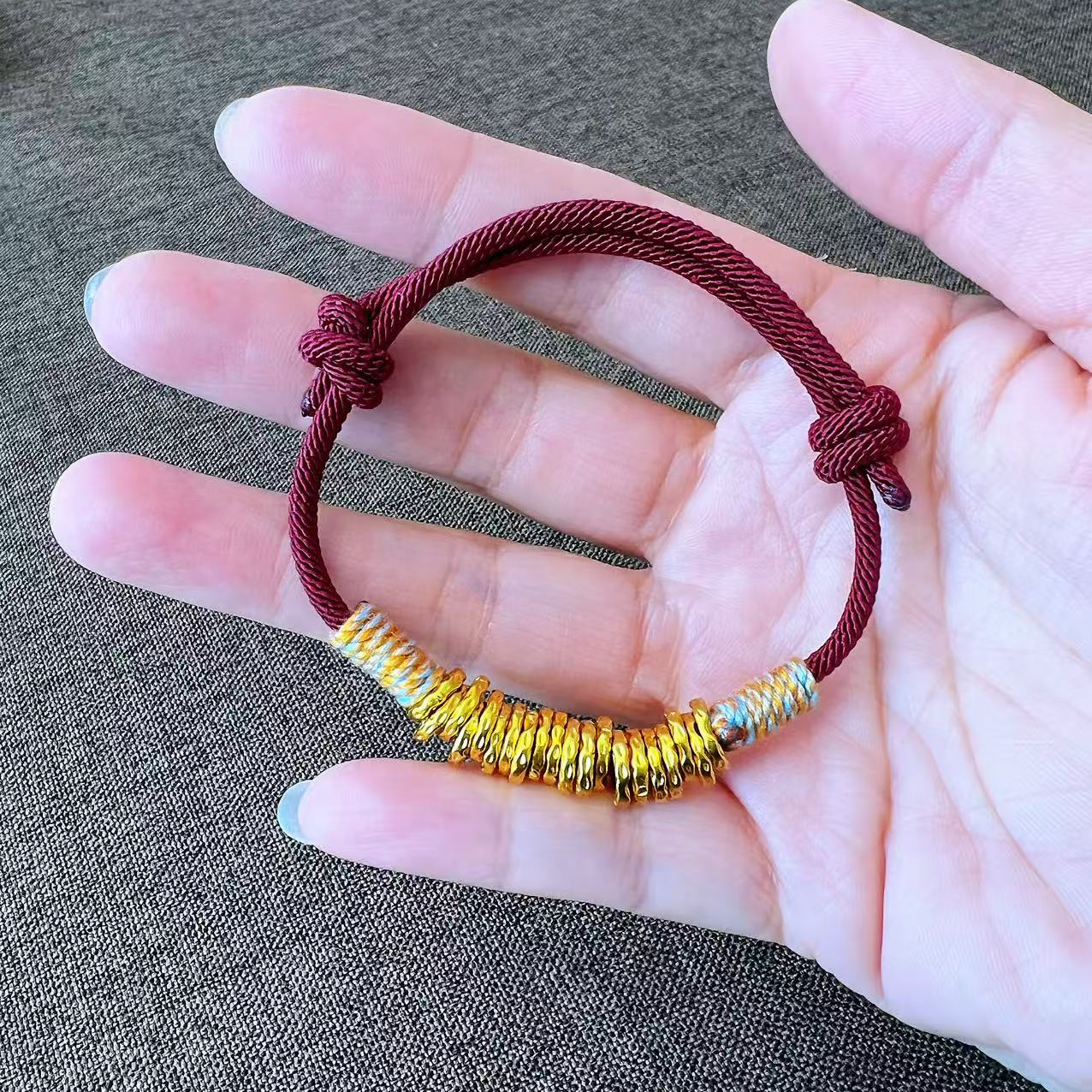 铜合金手链 铜合金手链   古法红绳盘缠手链轻奢