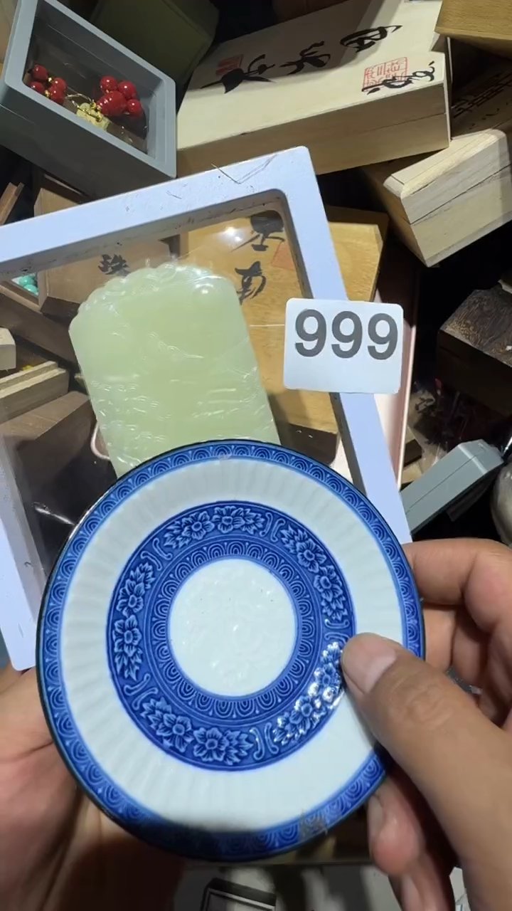 瓷片小*兔瓷器瓷器瓷器瓷器瓷器瓷器