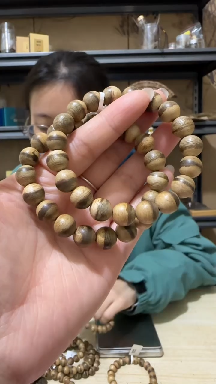 【闪购商品】沉香木手串2号马泥涝野料手串多样性一条卡10