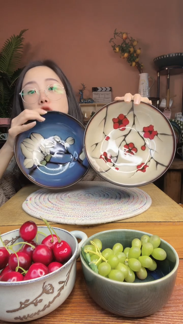 陶瓷7.8英寸手绘碗 2件 微瑕疵