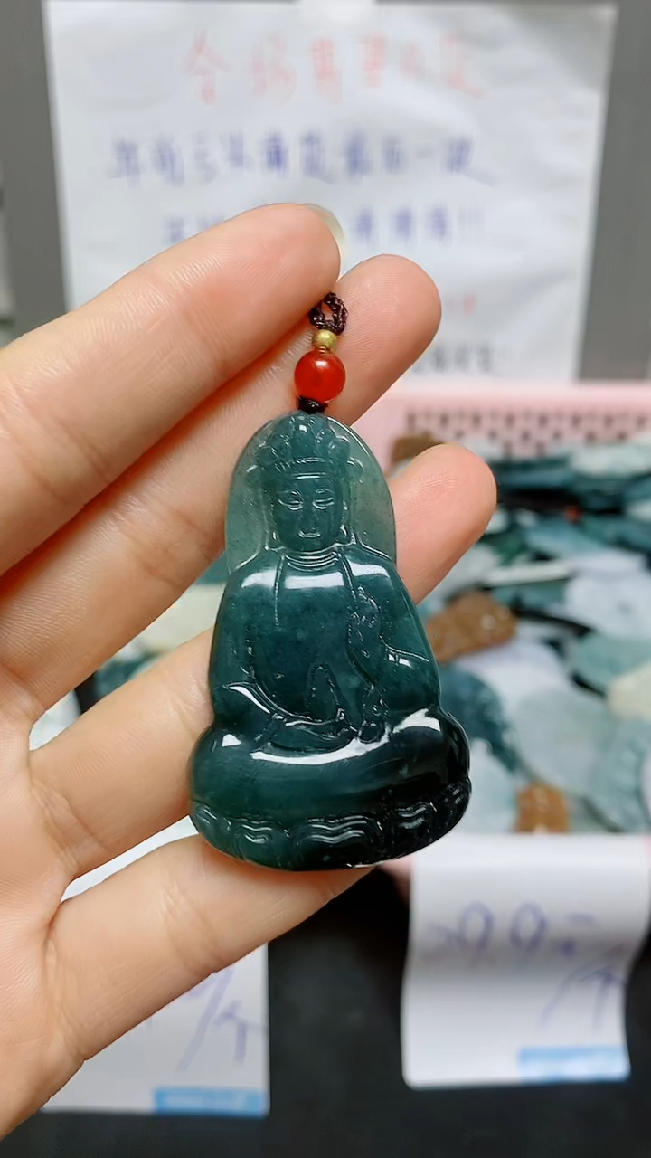 【闪购商品】翡翠颈饰未镶嵌天然翡翠A货