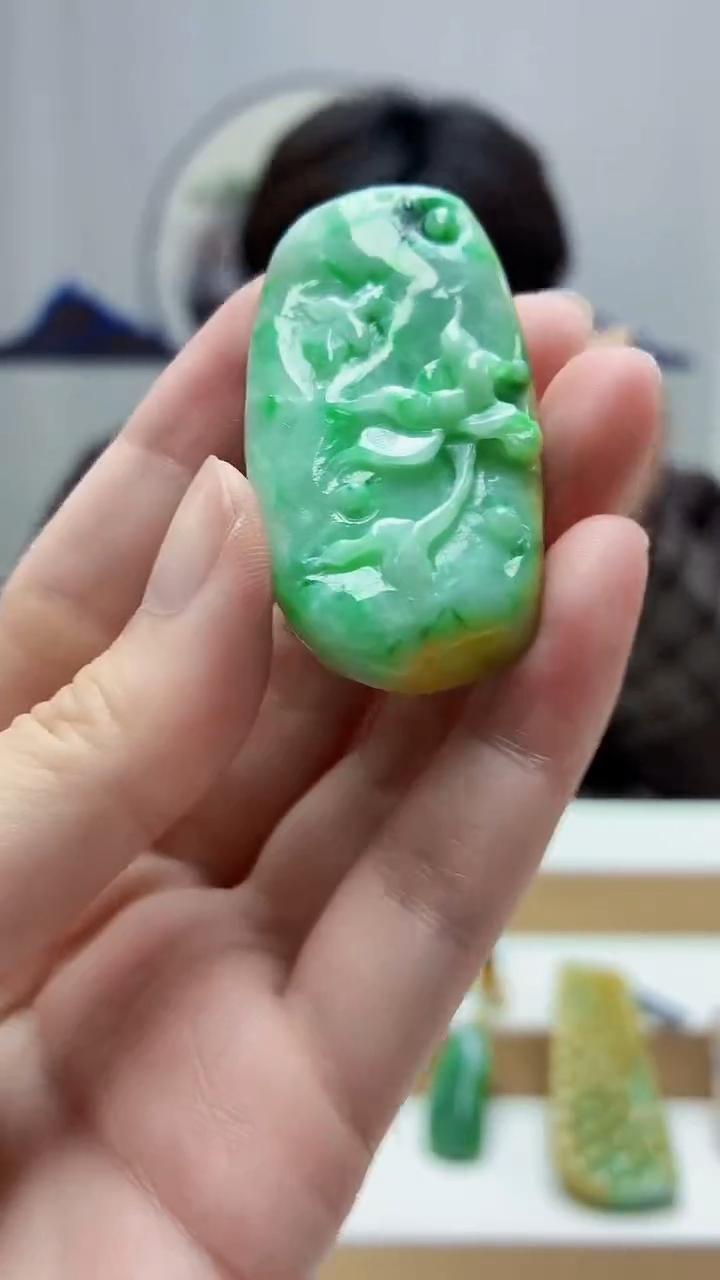 未镶嵌定制翡翠5145zm-毛货挂件20荷叶鱼