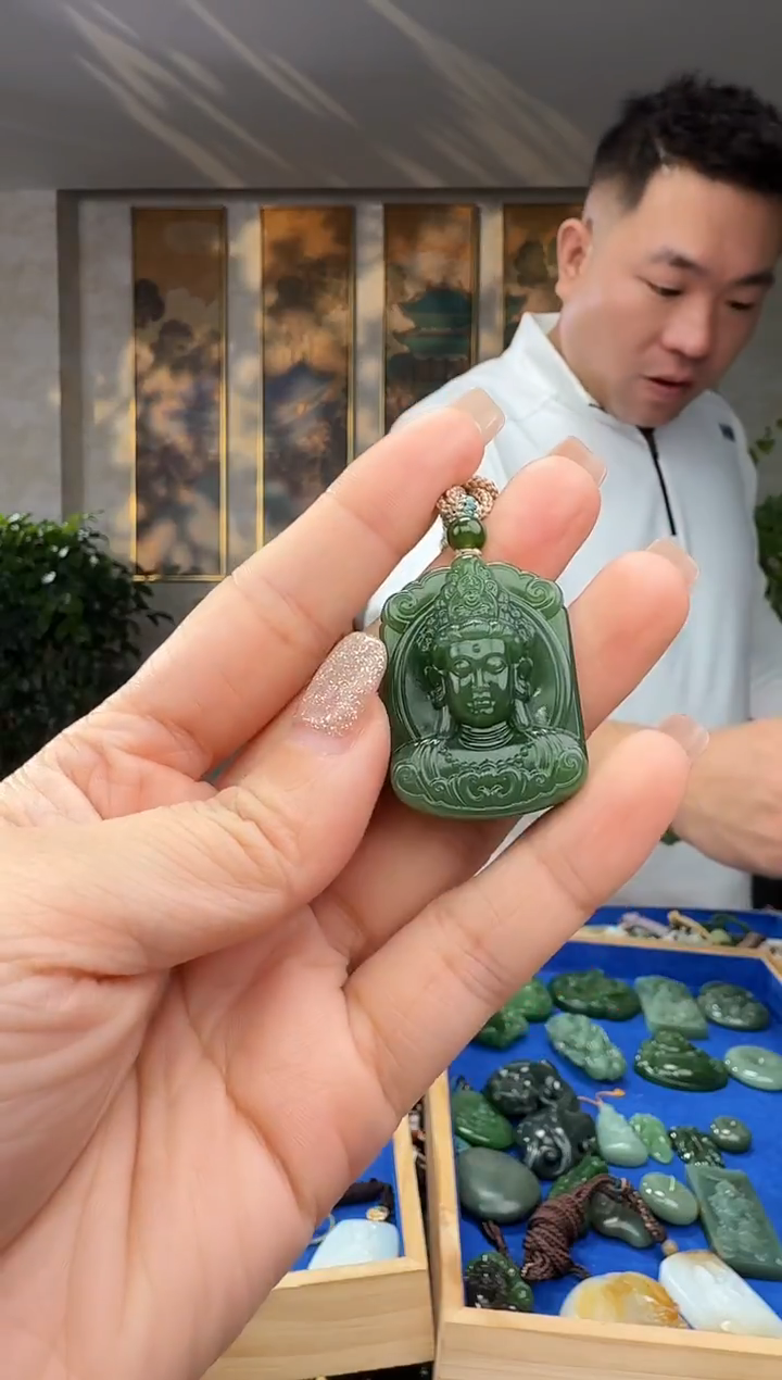 颈饰未镶嵌和田玉拍一发一