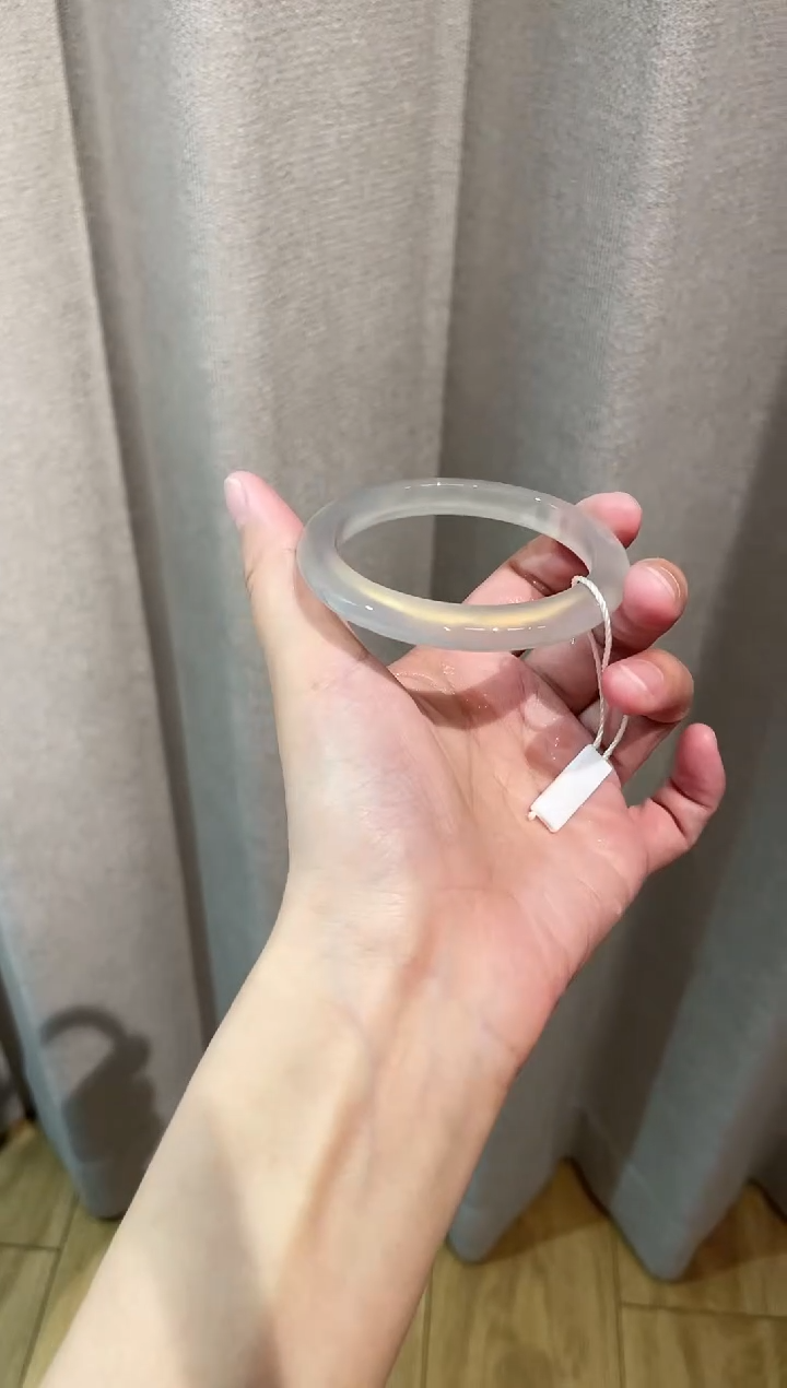 【闪购商品】玛瑙/玉髓手镯未镶嵌52+