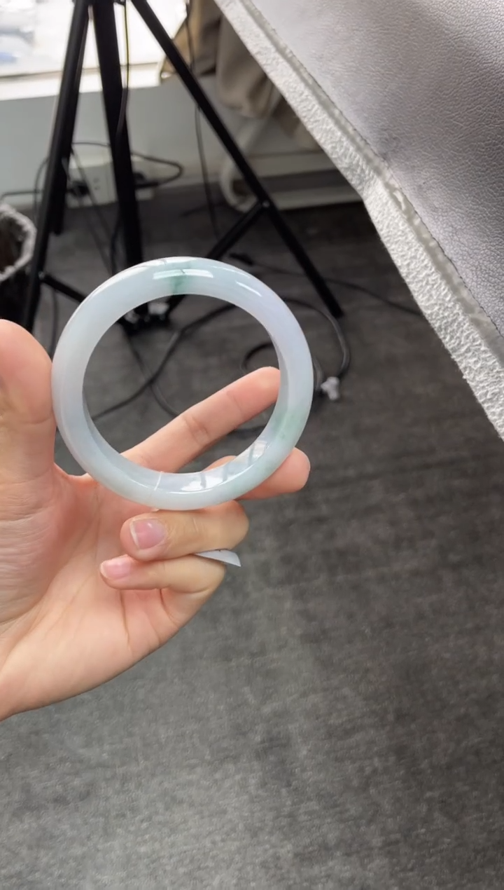 【闪购商品】翡翠手镯未镶嵌手镯