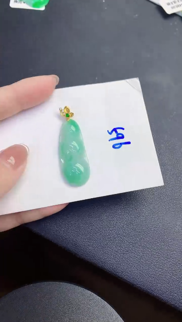 颈饰未镶嵌翡翠缅甸天然翡翠A货