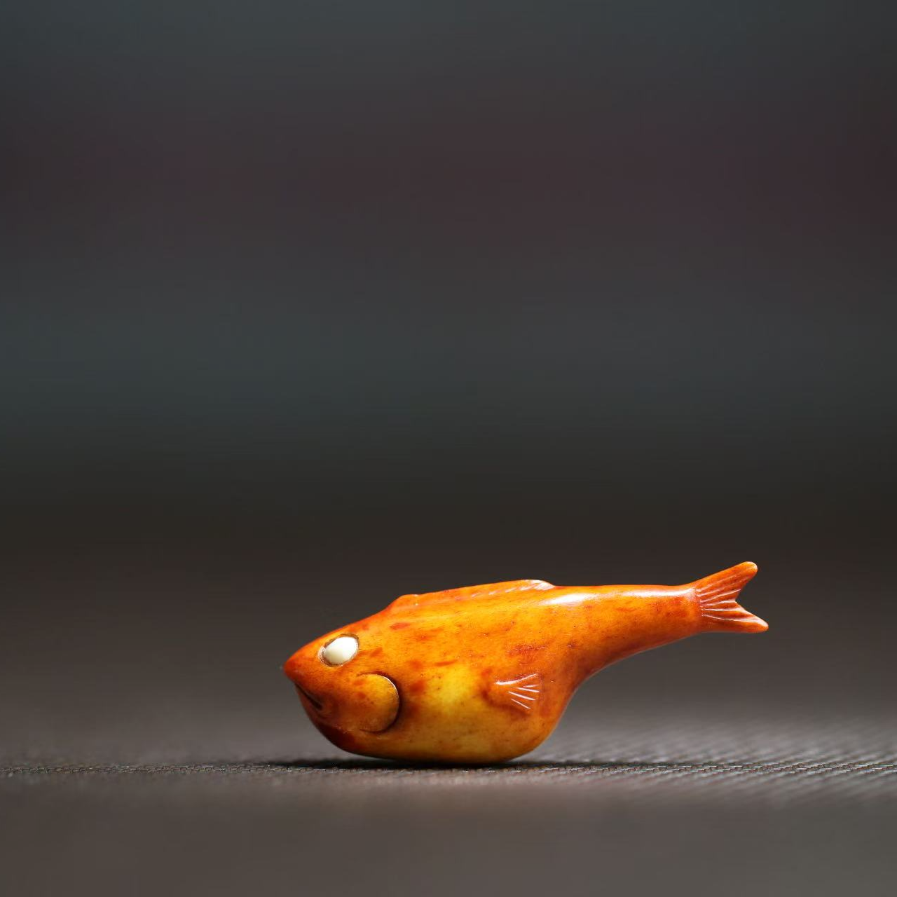 小红鱼 年年有余 根付作品 方颜雕刻 文玩摆件 个性 潮流 送朋友