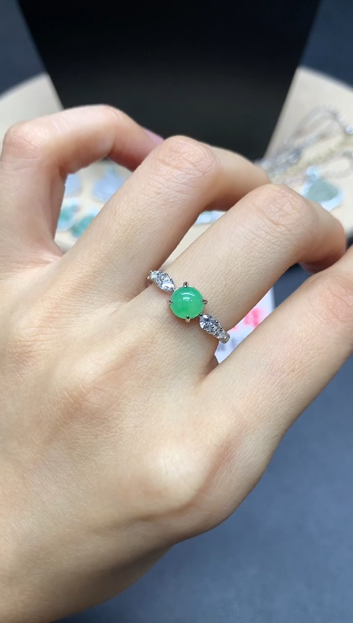 【闪购商品】翡翠戒指银S925镶嵌蛋面【无服务费】