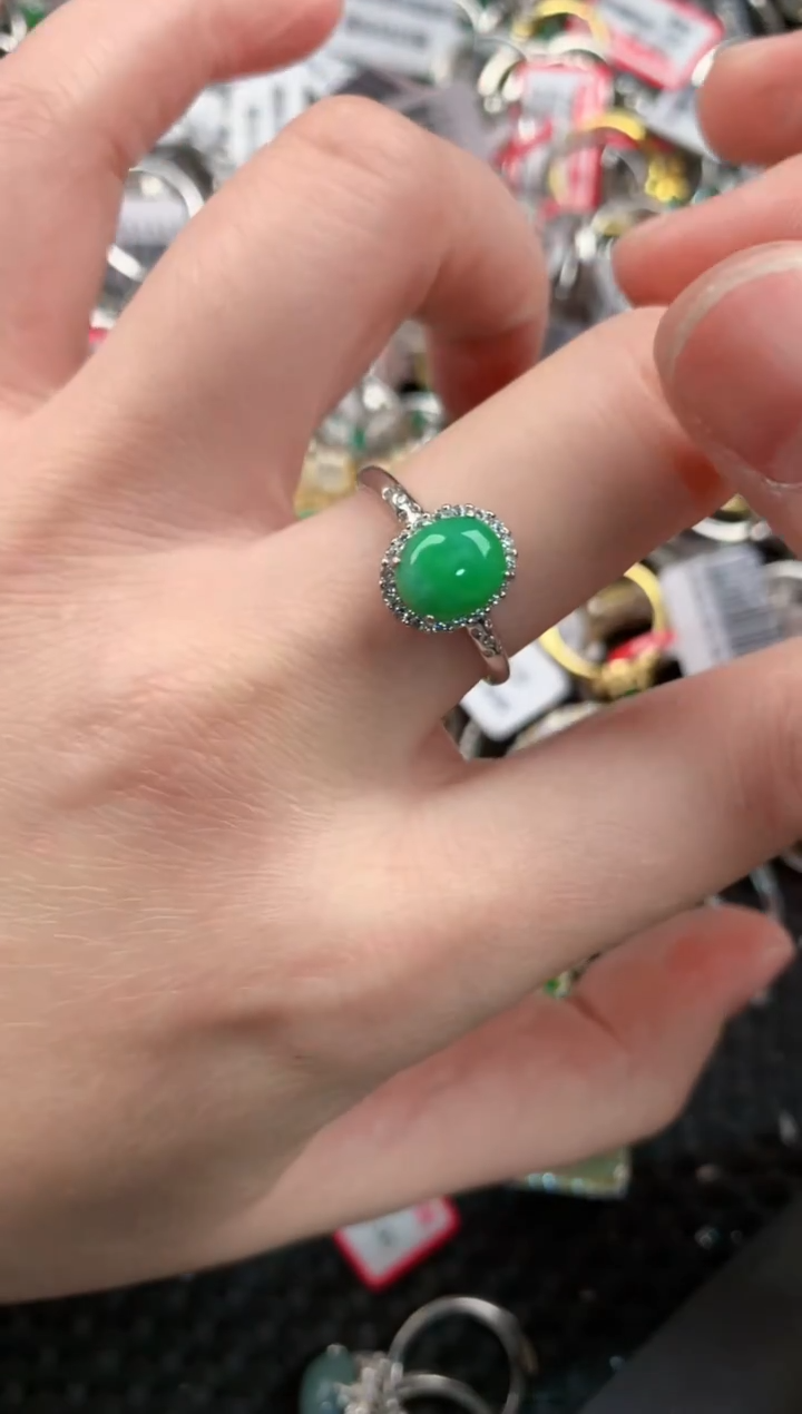 银S925镶嵌戒指翡翠888       4