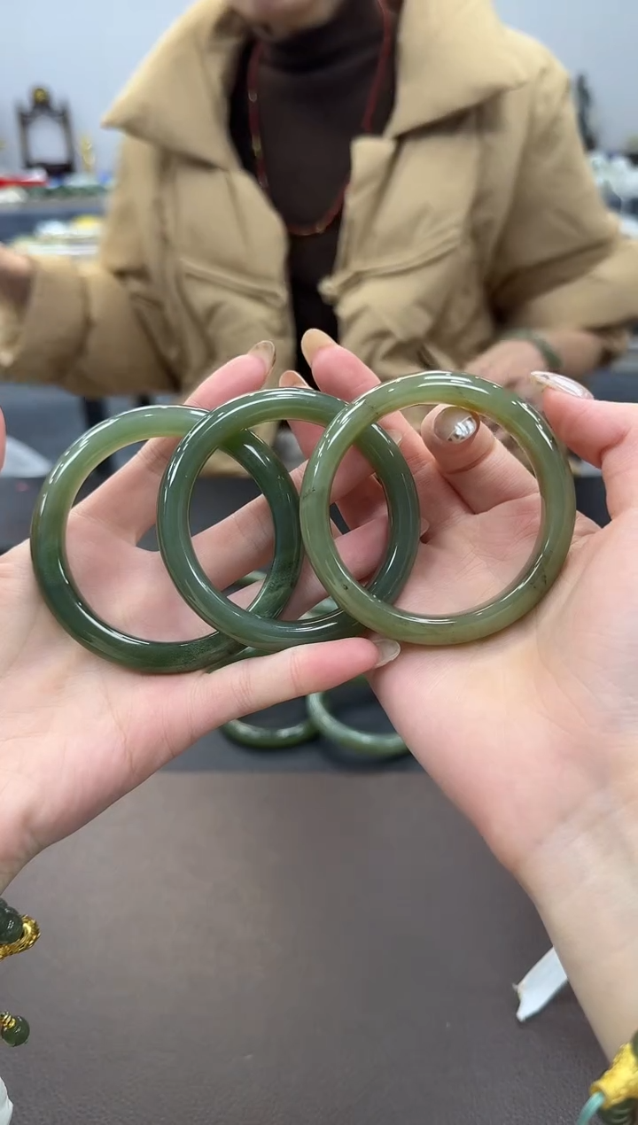 未镶嵌手镯和田玉多样性发其一zj圈口备注带天然纹理结构石纹带瑕