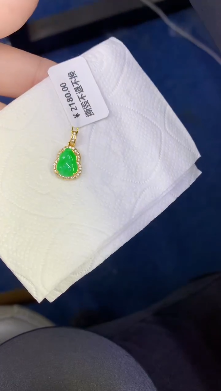 颈饰未镶嵌翡翠缅甸天然翡翠A货