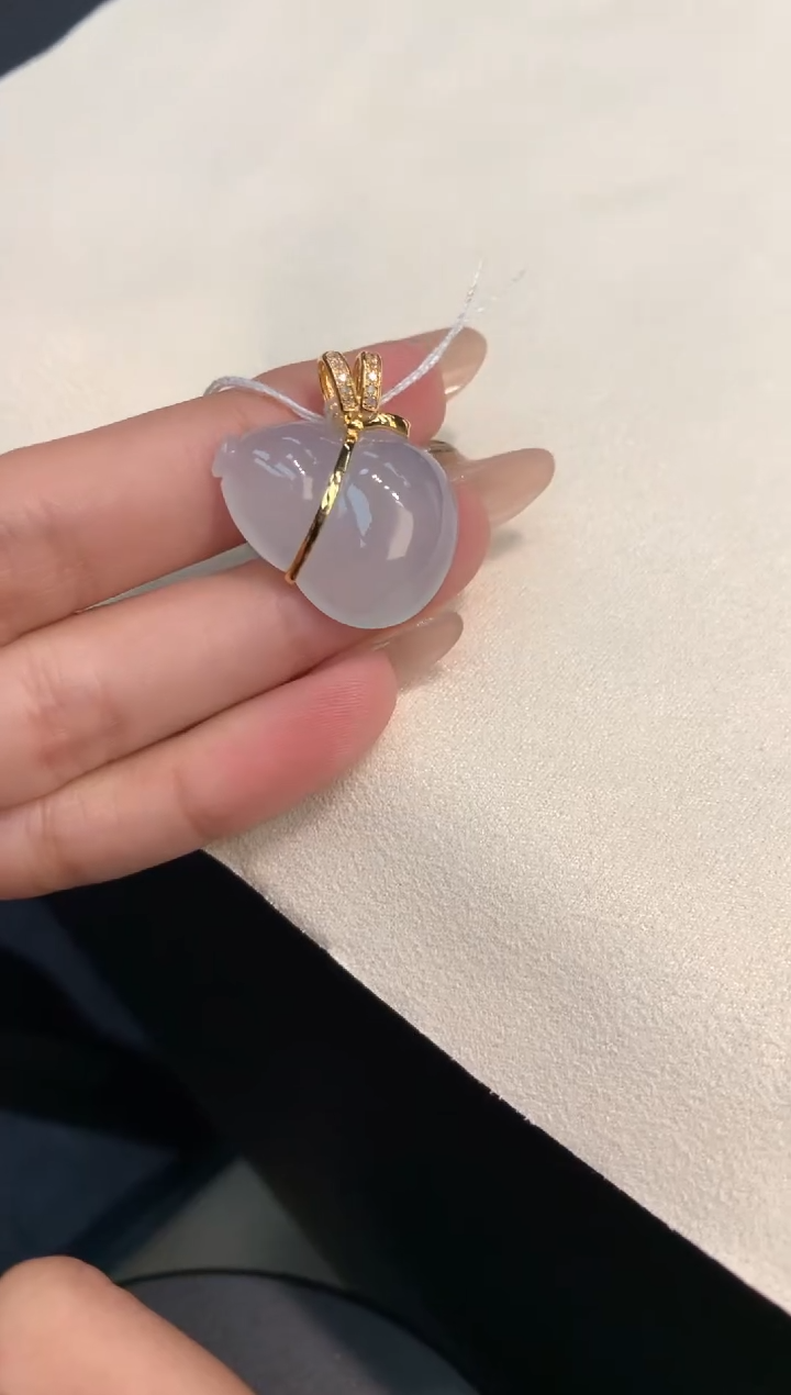 翡翠18K金镶嵌吊坠(赠链)吊坠