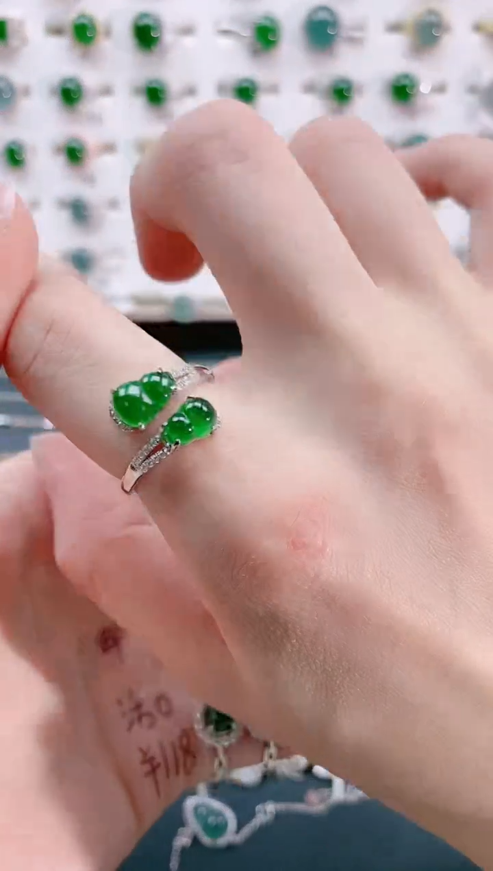 【闪购商品】翡翠戒指银S925镶嵌天然翡翠